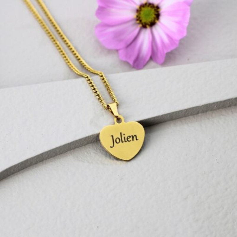 Bedel hartje met naam graveren met ketting