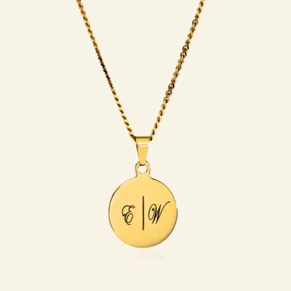 Bedel 2 Initialen graveren goudkleurig met ketting