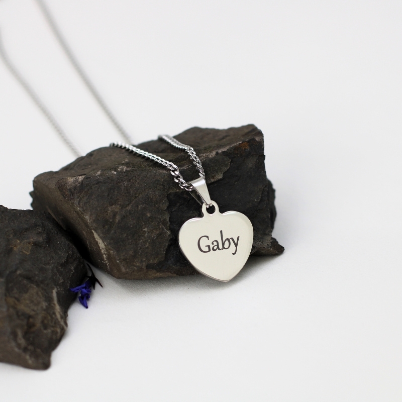 Bedel hartje naam gravure met ketting