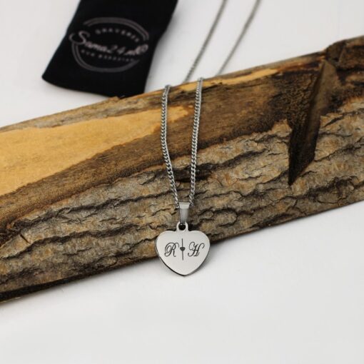 Bedel Initialen hartje graveren met ketting