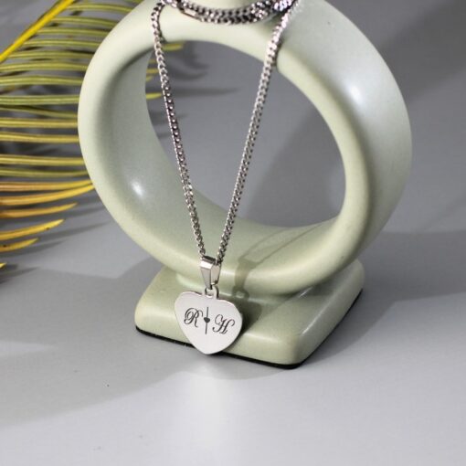 Bedel Initialen hartje graveren met ketting