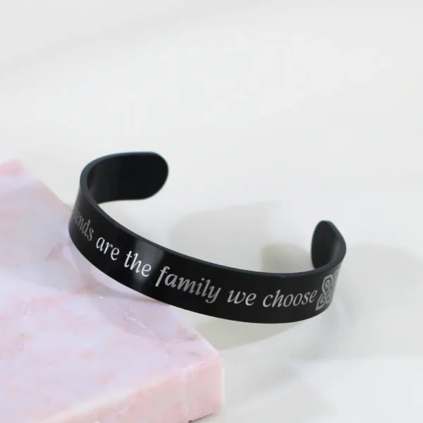Mannen armband met tekst graveren zwart