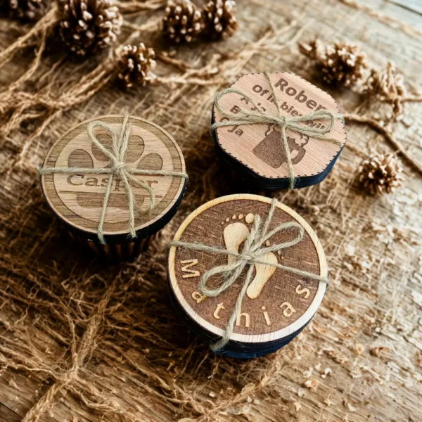 Houten onderzetter met naam kind